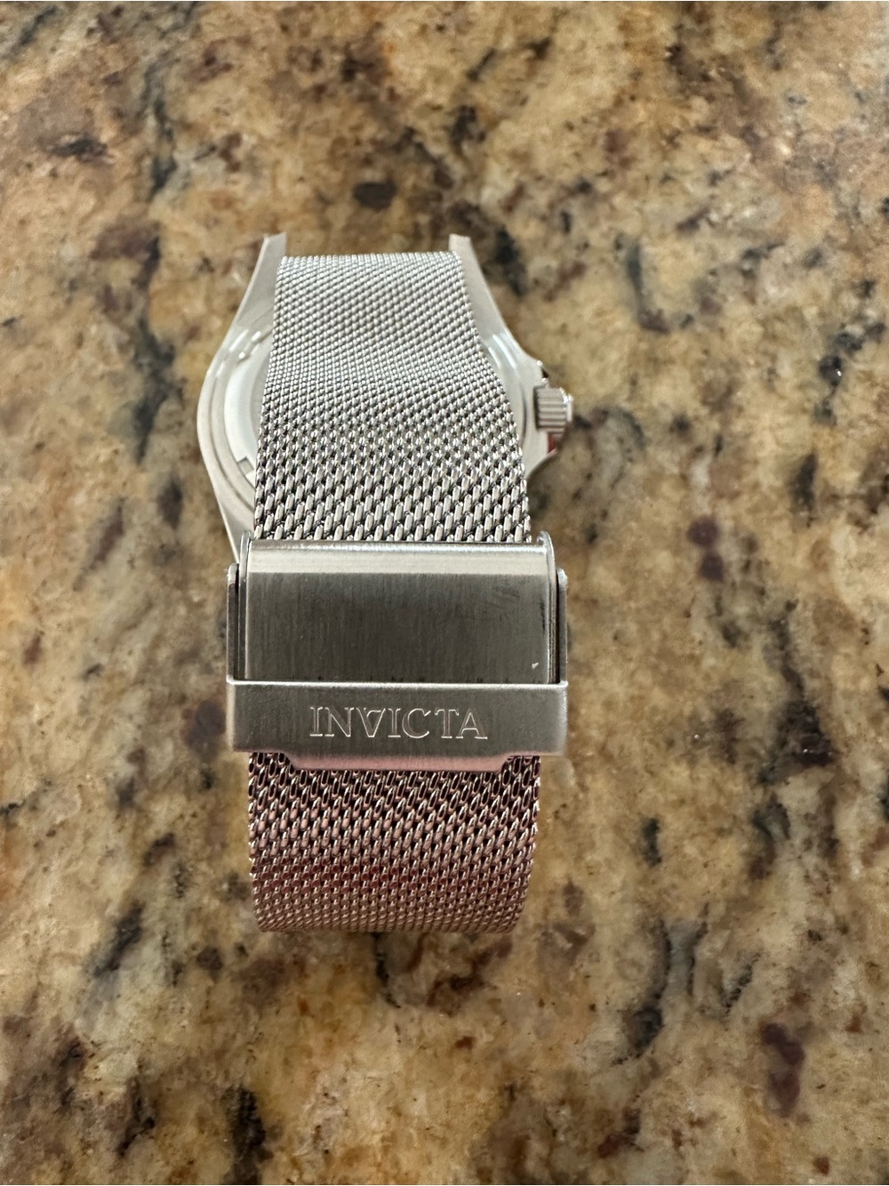 ⏱️⌚️Invicta Silver Mesh Strap Watch with Red and Blue Bezel - Picture 3 of 4